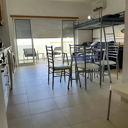 Appartamento Estudio Com Piscina E Vista Mar